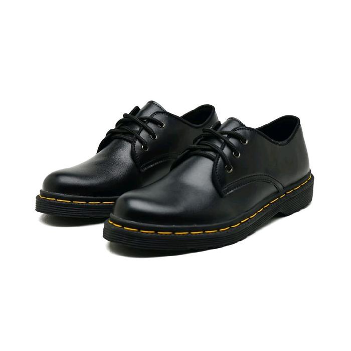 MATIN-Sepatu Boots Pria 3hole full black Casual boots thoring Kerja