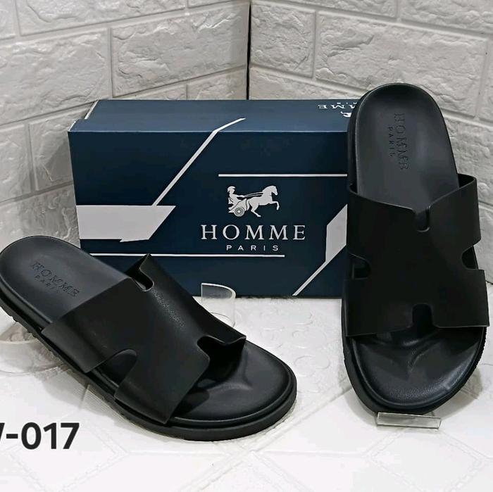 HOMME Paris Sandal Slip On Home Terbaru Model HW-017 Material Kulit Sintetis Sol Karet Elastis Nyama