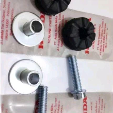 karet dudukan lampu belakang CBR 150 CB 150 set Bosh baut