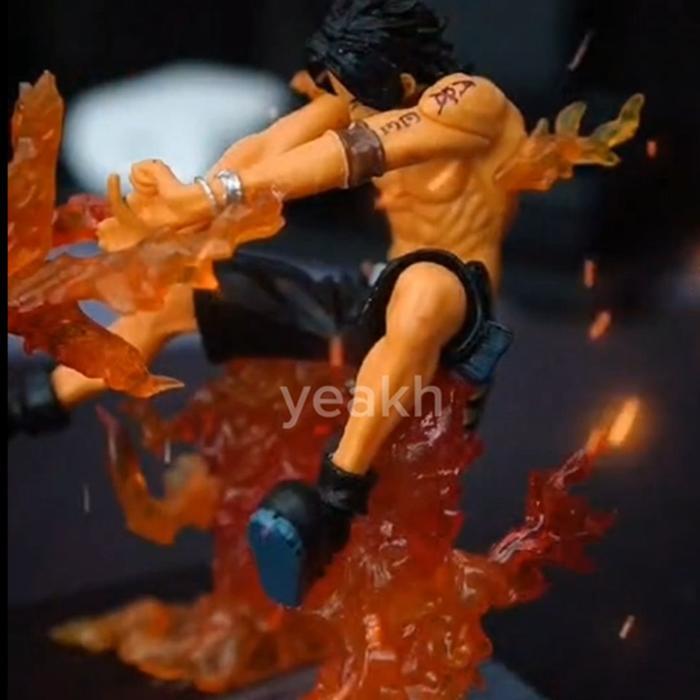 Figure One Piece Luffy Gear 4 Sanji Battle Miniatur Pajangan Patung