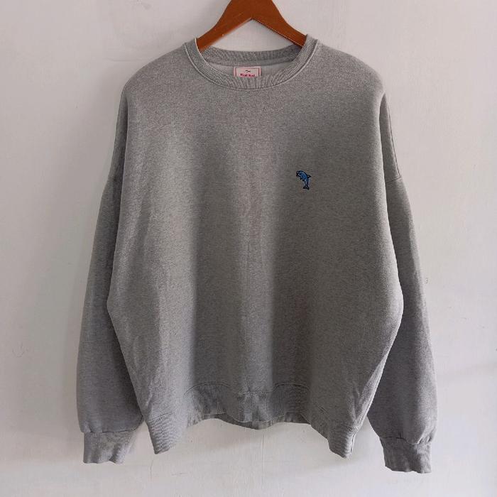 crewneck sweater sweatshirt Wai Kei