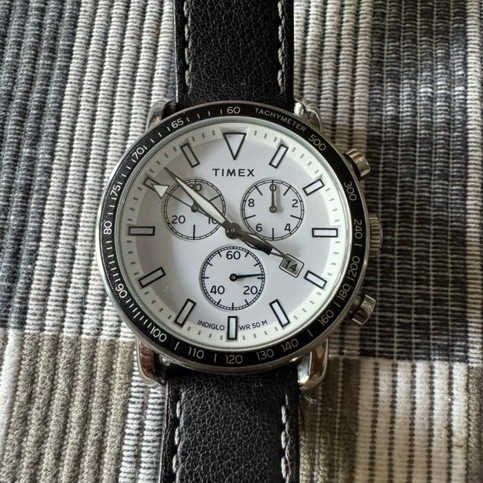 Timex Second - Timex TW2U02200 Chronograph White Dial Black Leather Strap W Box