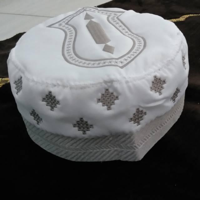 PECI PUTIH MADINAH BUGIS songkok putih haji Kopiyah haji Peci Terompah