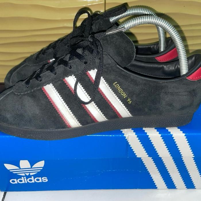 adidas london cw noel used