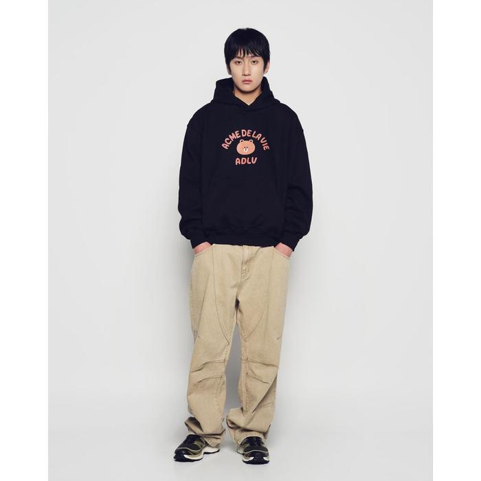 ADLV Bear Doll Hug Brown LINE FRIENDS Hoodie Black - Hoodie Classic Fit Unisex acme de la vie