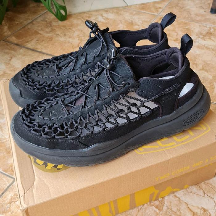 sendal keen uneek wk size 45