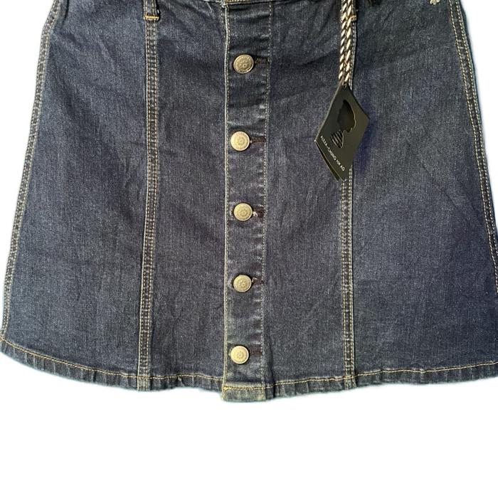 Rok Pendek Jeans Kancing Depan dengan Desain Elegan dan Nyaman