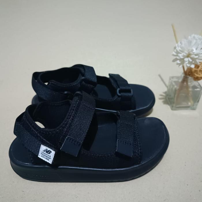 sale New balance sandals kids BNIB