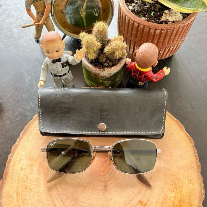 Vintage B&L RAY BAN W2189 PRAS GUNMETAL/GRAY G15 RECTANGULAR CROSS WALK SUNGLASSES MINT Original mad