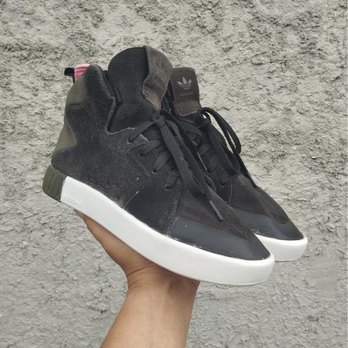 SEPATU ADIDAS TUBULAR HITAM SECOND
