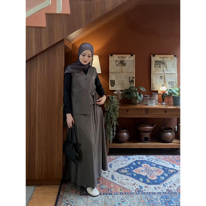 Zysku Xena | Isvara One Set - 4 Warna | Setelan Vest Rok Kerja Kantor Wanita - Fogbound Grey, S