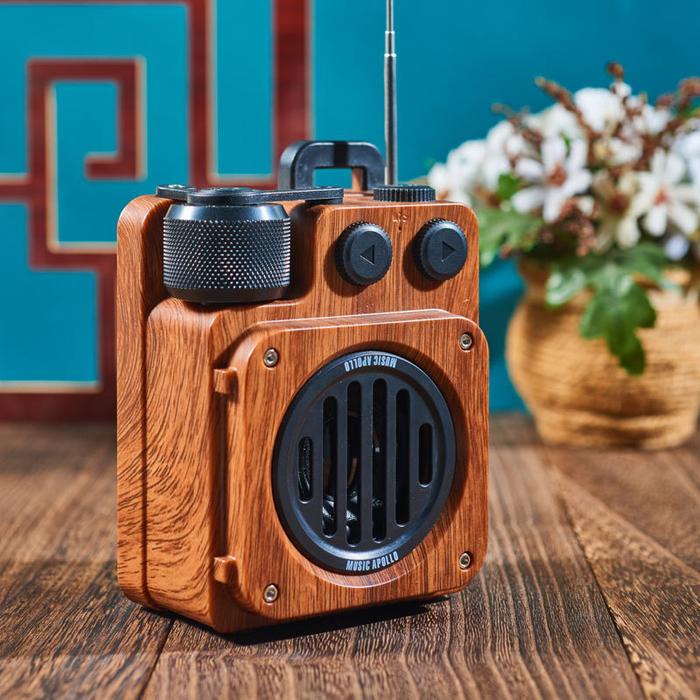 American retro wireless bluetooth speaker portable subwoofer mini  FM