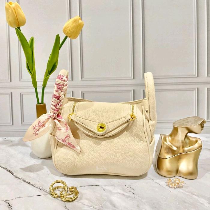 French Atelier Angelica Bag Tas Selempang Wanita Cream 20x11x15cm Kulit & Sintetis Tali Panjang Coco