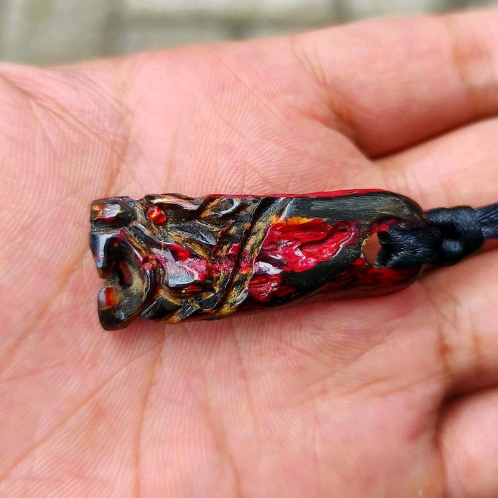 Kalung Akar Bahar Merah Tembus Cahaya Ukir Macan Asli Berkualitas / Akar Bahar Asli
