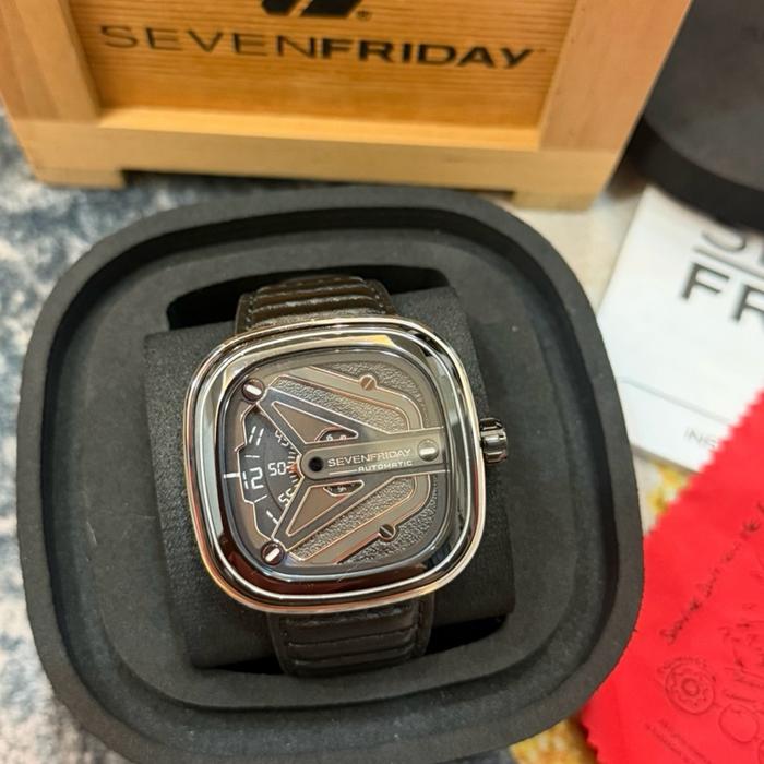 SEVENFRIDAY M3/08 CHROME Limited Edition