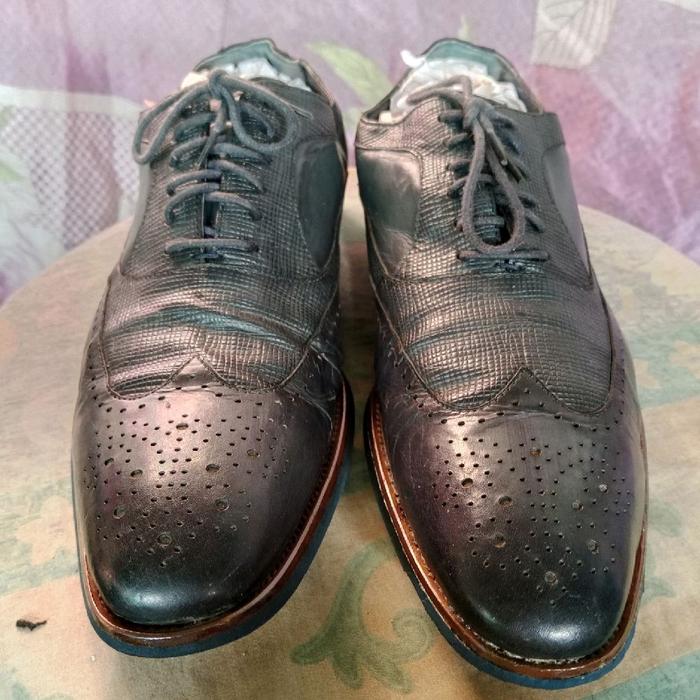 Sepatu Pantofel FERRY ELLIS black motif wingtif
