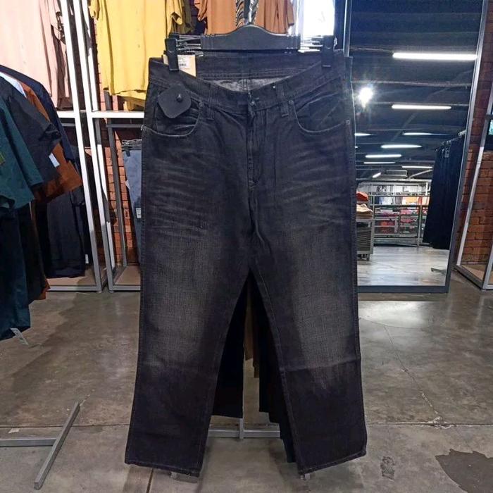 Celana jeans Wrangler Alaska B1P10 Black Wash ori