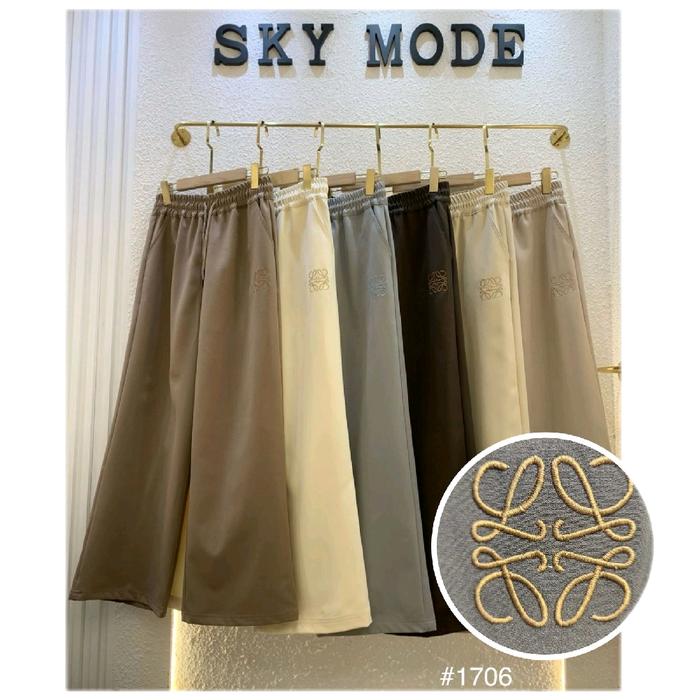 Sky Mode Celana Kulot Wanita Model 1706 dengan Desain Elegan dan Nyaman untuk Harian