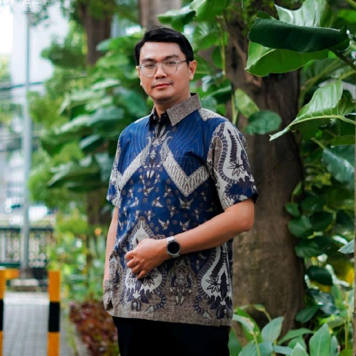 Batik Eyang Putri-Kemeja Lengan Pendek