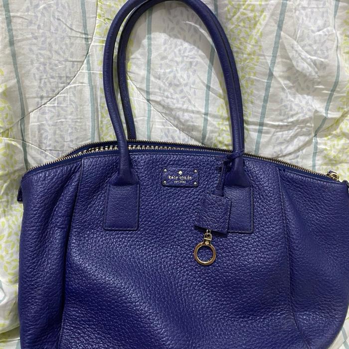 Kate Spade biru bisa masuk laptop masih mulus