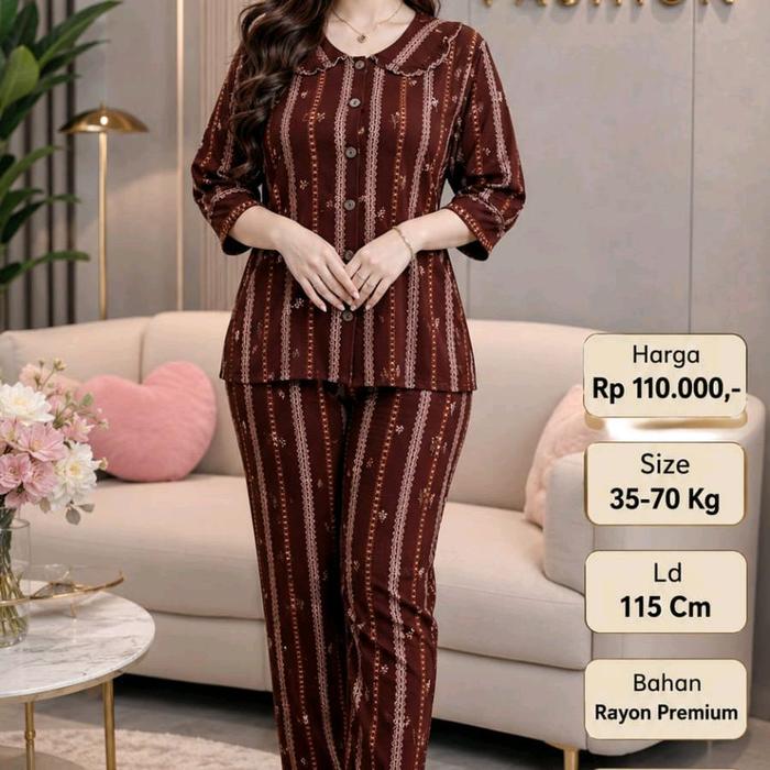 One Set Pajamas by Verrel
