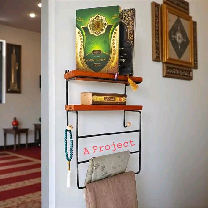 Rak Dinding Gaya Minimalis Kayu & Besi untuk Quran dan Barang Rumah Tangga