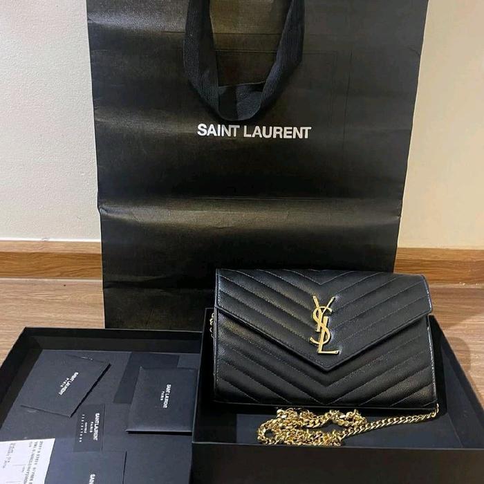 AUTHENTIC YSL WOC ENVELOPE 22 CM BLACK PRELOVED