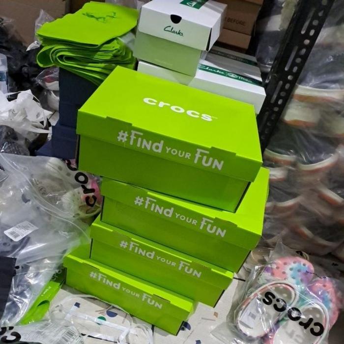 Box crocs / Bok Crocs / box SKECHERS / box fitflop / dus sepatu / sepatu box