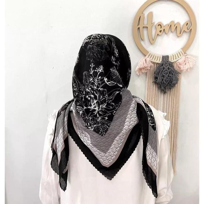 Hijab Square Voal Motif Lasabelle Segi Empat Kerudung Premium