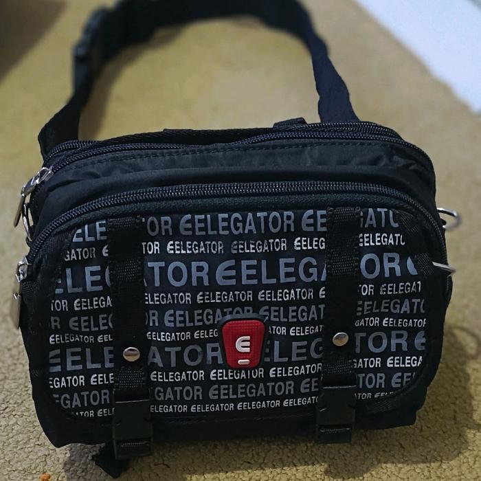Tas Pinggang/wb cowo brand Eelegator Hitam