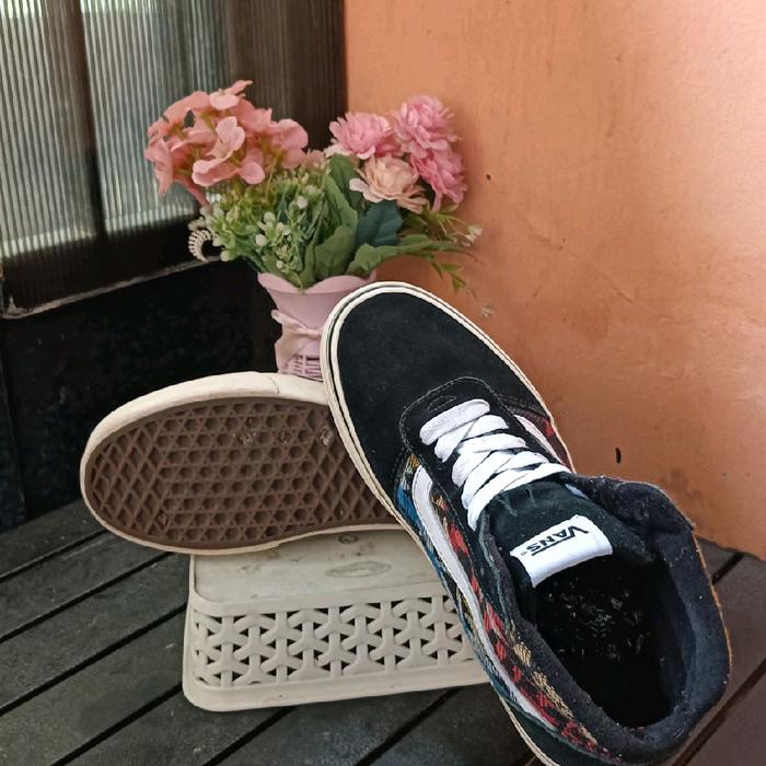 Vans Batik Sepatu Sneakers Pria Wanita Desain Unik Stylish dan Nyaman size 40 insole 25,5