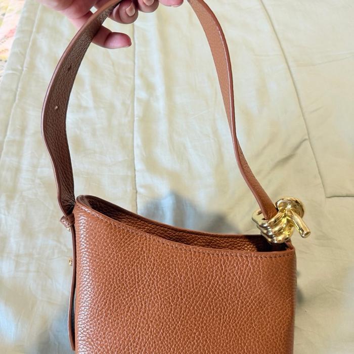 Rounn Bag x Jovi Adhiguna Love Me Knot ( Warna Hazel )