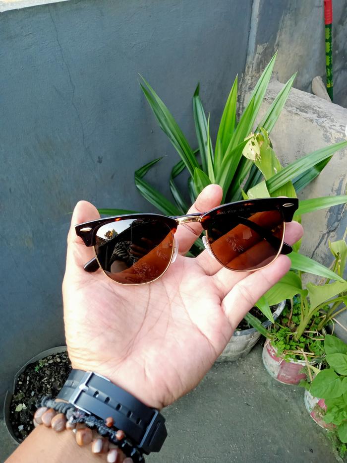 RAYBAN CLUBMASTER RB 3016  LENSA B 15 BROWEN  FERAME TERTOISE .SIZE 51[]21