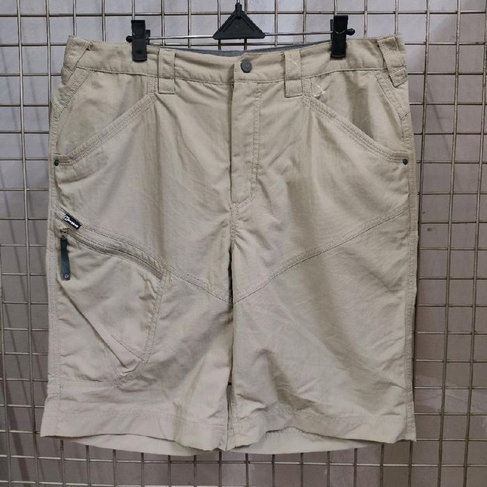 Berghaus Celana Kargo Khaki size 34 original