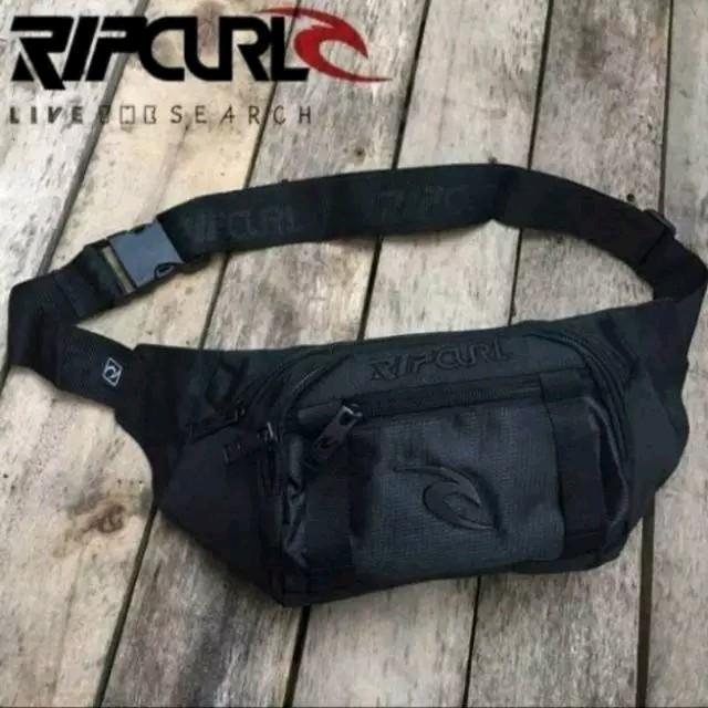 TAS RIPCURL TAS SELEMPANG RIPCURL WAISTBAG RIPCURL TAS PRIA RIPCURL TAS PINGGANG LOGO BESI Hitam Sli