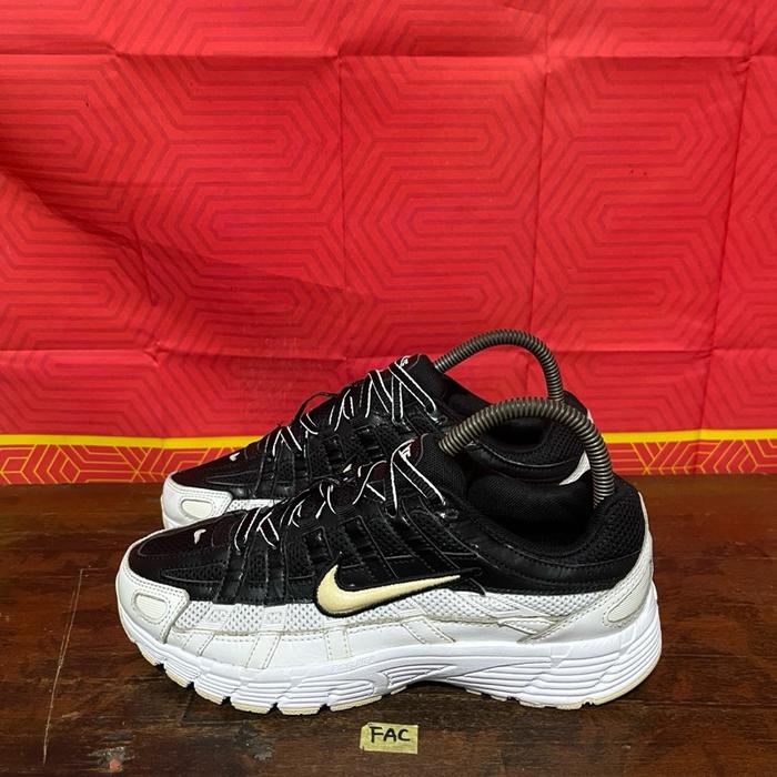 Sepatu second ori nike p-6000 black white size 37,5