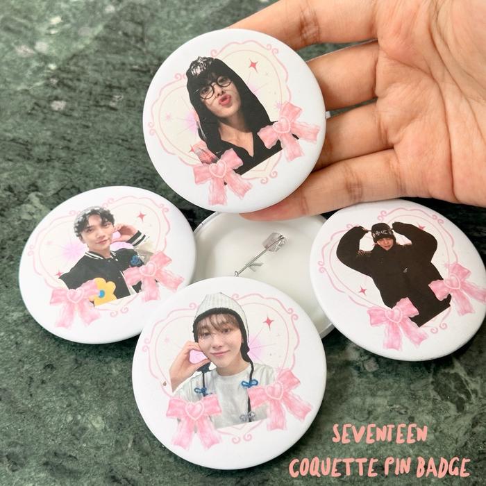 SEVENTEEN PINK BOW PIN BADGE - COQUETTE