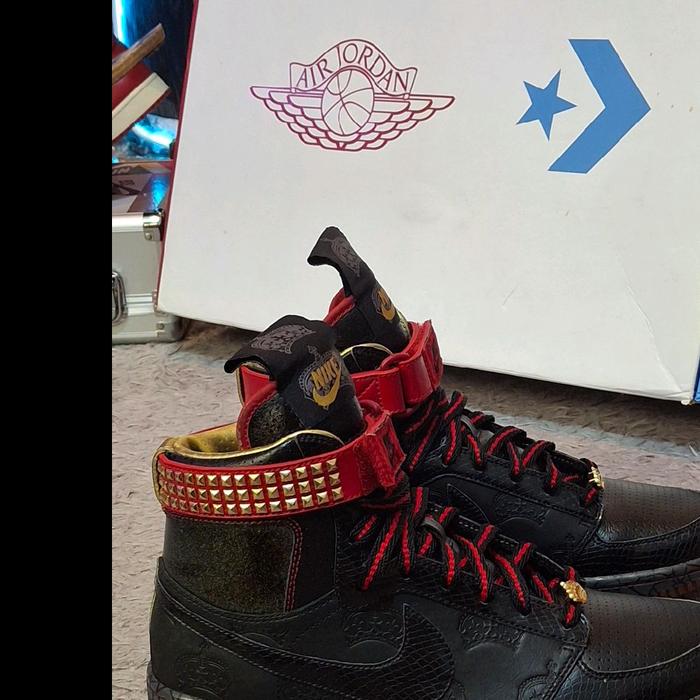 NIKE DINASTY HIGH "MIGHTY CROWN" 2009 SIZE 43 (TAG SAMPLE PROMO) NEW ORIGINAL (VERY SUPER RARE)