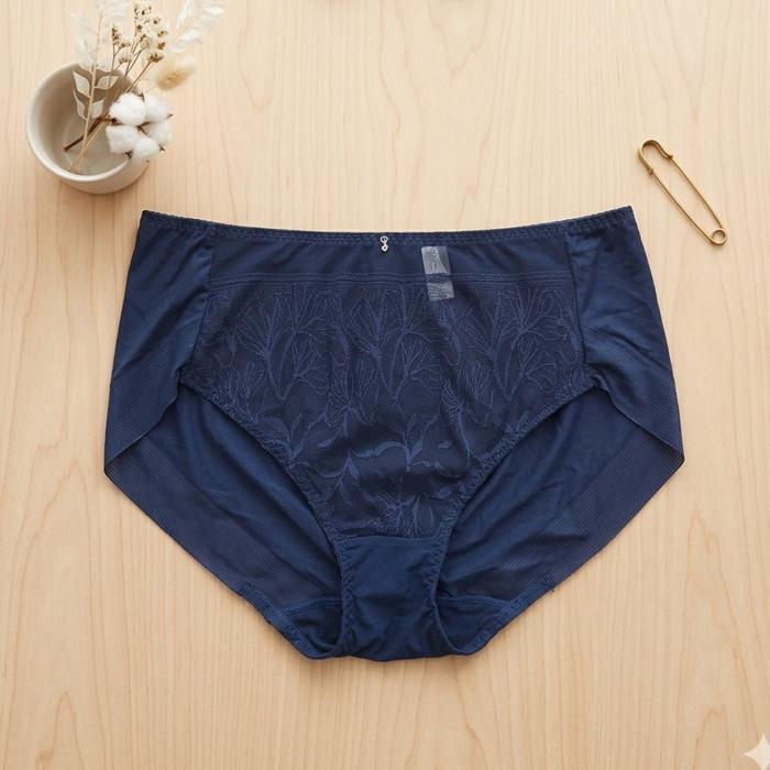 Celana Dalam Wanita Vivien Seamless Model Midi Pakaian Dalam / Underwear Panty A704 cd