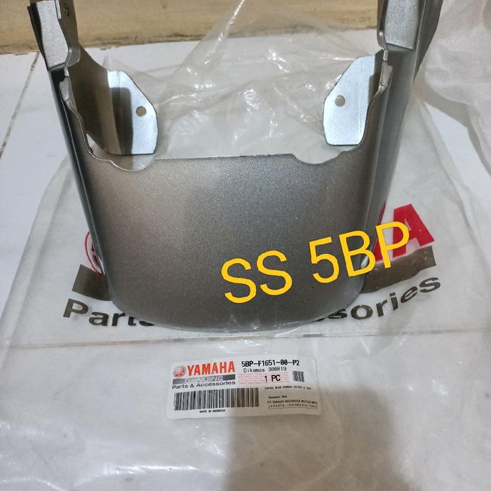 cover tail pet kap tutup sambungam body bodi lampu stop lamp silver scorpio z old lawas steko origio