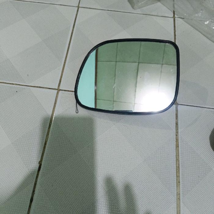 kaca spion Daihatzu Taruna lengkap dgn dudukannya harga stocknya tinggal kiri