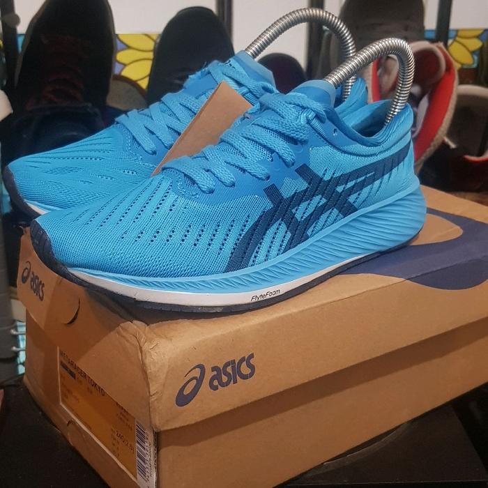 asics metaracer tokyo size 38