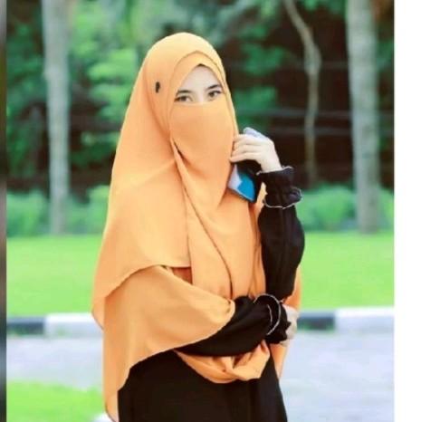 hijab pasmina instan 2 lubang. bahan ceruty bebydol.free cadar Kerudung Wanita