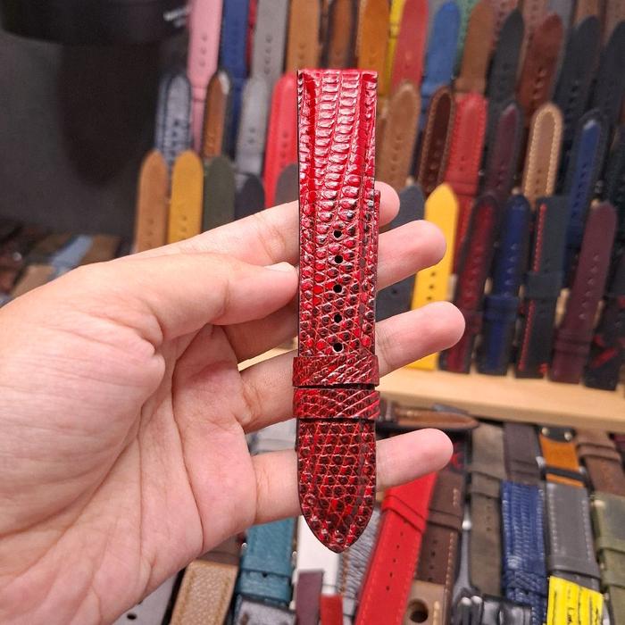 strap lizard merah
