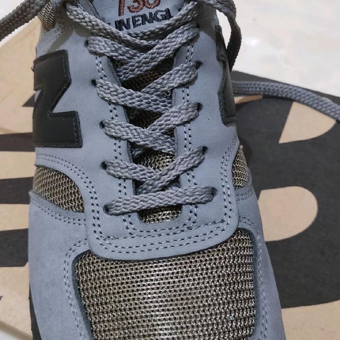 NB 730 England Sepatu Sneakers Pria dengan Desain Nyaman dan Tali Karet