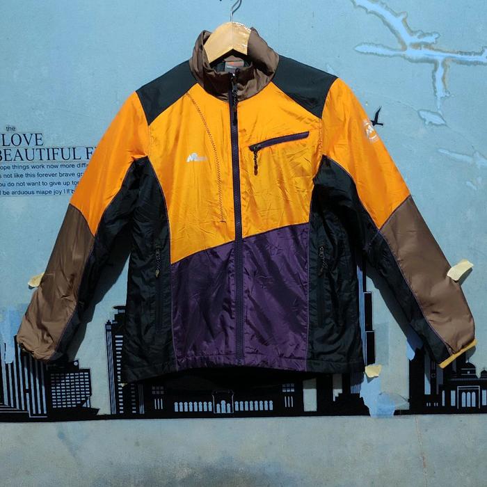 Jaket outdoor gunung MOUNTAIN GEAR