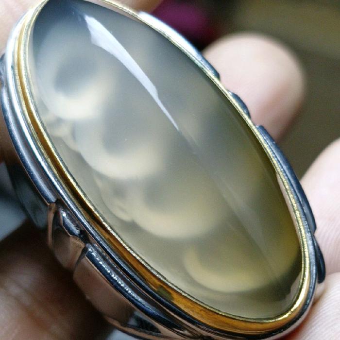 cincin sisik arwana putih