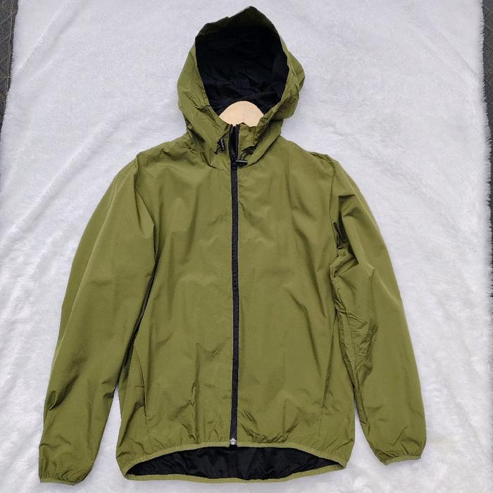 Jaket Outdoor kasual olahraga by Uniqlo GU