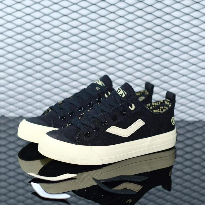 Sepatu Ventela Evil Papa Gading