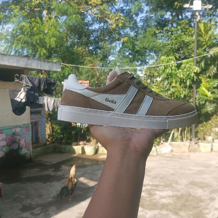 Sepatu Gola Warna Coklat dengan Desain Sederhana dan Nyaman untuk Harian